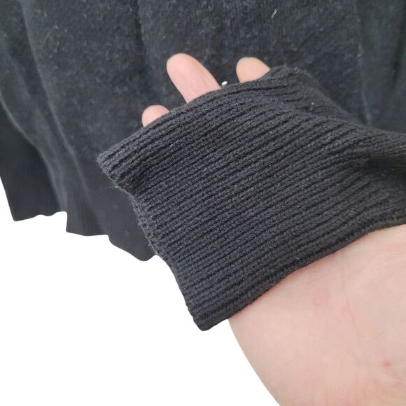 2/$20 Bench 23% Wool Black & Blue Wolf Crew Neck Sweater Size: M - Picture 7 of 10